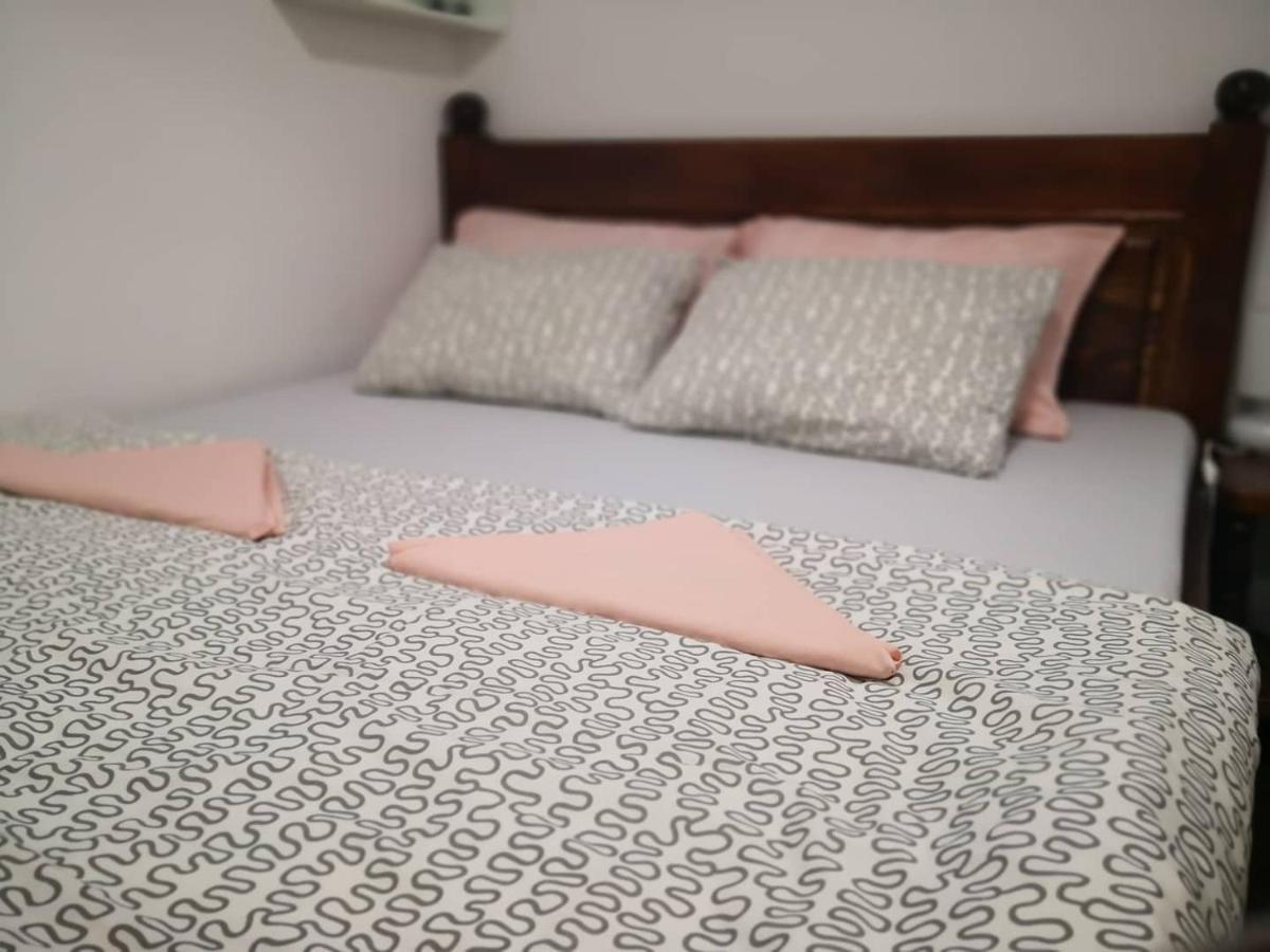 Apartmani Novak - Vir Eksteriør billede
